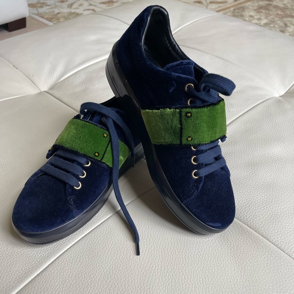 Prada Sneakers - Picture 2 of 5